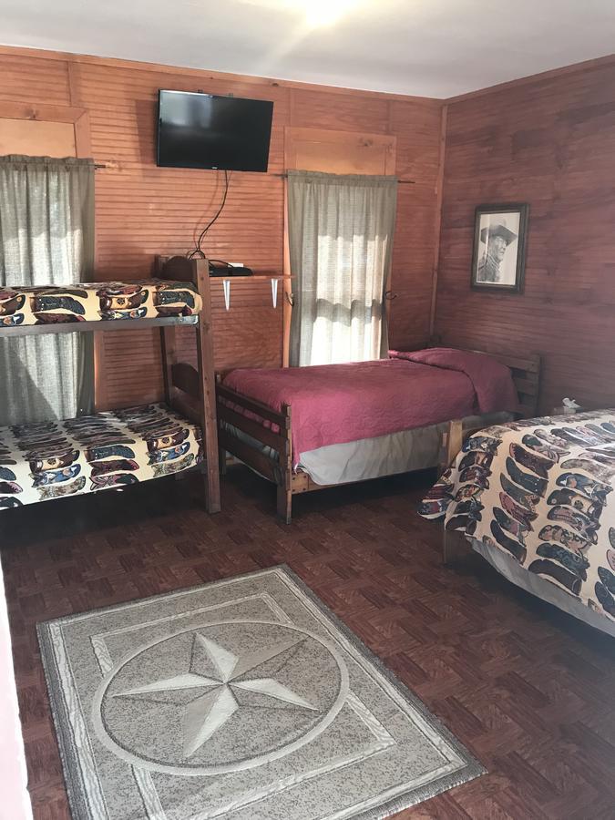 Twin Elm Guest Ranch And 2E Rv Resort Bandera Exterior photo
